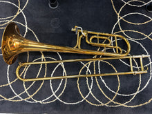 Charger l'image dans la galerie, TROMBONE KING 2104 legend 4B Occasion