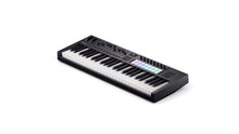 Charger l'image dans la galerie, Novation LAUNCHKEY-49-MK4 Clavier maitre 49 touches, 16 pads, 8 encodeurs, 9 faders, écran OLED