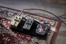 Charger l'image dans la galerie, SHURE - GLXD16+E-Z4 1C Système HF pédale de guitare