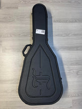 Charger l'image dans la galerie, Furch Yellow Gc-CR - Cedar Top + LR Baggs EAS-VTC