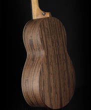 Charger l'image dans la galerie, Sheeran by Lowden W-04 - Solid sitka top - L.R. Baggs Element incl. Bag