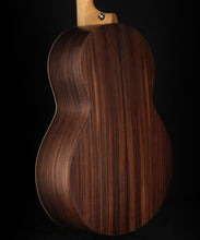 Charger l'image dans la galerie, Sheeran by Lowden S-02 - Solid sitka top - L.R. Baggs Element incl. Bag