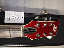 Charger l'image dans la galerie, DUESENBERG CARIBOU Limited Edition Candy Apple Red Guitare Electrique avec etui