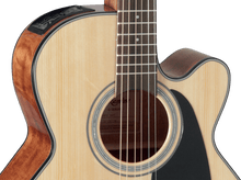 Charger l'image dans la galerie, TAKAMINE GN30CENAT Auditorium Cutaway Electro