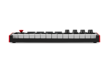 Charger l'image dans la galerie, AKAI PROFESSIONAL MPKMINIMKIII Mini touches USB  8 pads écran OLED