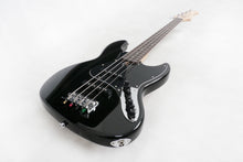 Charger l'image dans la galerie, SIRE Marcus Miller 2nd Gen - V3-4 BK RN V2 BLACK - MM149