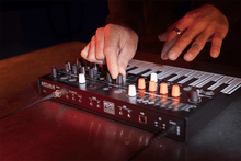 Charger l'image dans la galerie, ARTURIA MICROFREAK synthetiseur