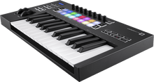 Charger l'image dans la galerie, Novation LAUNCHKEY-25-MK3 Mk3 Clavier 25 notes, 16 pads