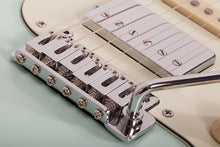 Charger l'image dans la galerie, Schecter NICK JOHNSTON TRADITIONAL HSS Atomic Frost