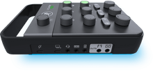 Charger l'image dans la galerie, MACKIE - SMK MCASTER-LIVE - Mixeur portable pour le streaming