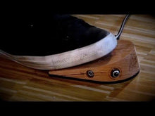 Charger et lire la vidéo dans la visionneuse de la Galerie, ORTEGA HORSEKICK V2 Pedale SON CAJON HORSEKICKV2