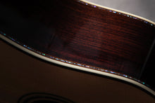 Charger l'image dans la galerie, TAKAMINE P10DC Guitare Folk électroacoustique Dreadnought Cutaway Electro
