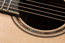 Charger l'image dans la galerie, TAKAMINE P10NC Guitare Folk électroacoustique Nex Cutaway Electro P10NC
