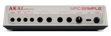 Charger l'image dans la galerie, AKAI MPC SAMPLE Sampleur, séquenceur et processeur d'effets nomade autonome sur batterie
