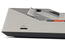 Charger l'image dans la galerie, AKAI MPC SAMPLE Sampleur, séquenceur et processeur d'effets nomade autonome sur batterie
