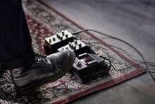 Charger l'image dans la galerie, SHURE - GLXD16+E-Z4  1C   Système HF pédale de guitare
